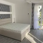 Szololugas Vendeghaz شقة